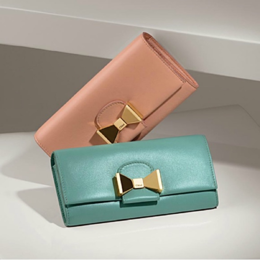 Chloe Bobbie Long Wallet
in Dollymix Pink